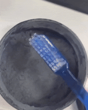 Aktivkohlepulver mit Himbeerextrakt