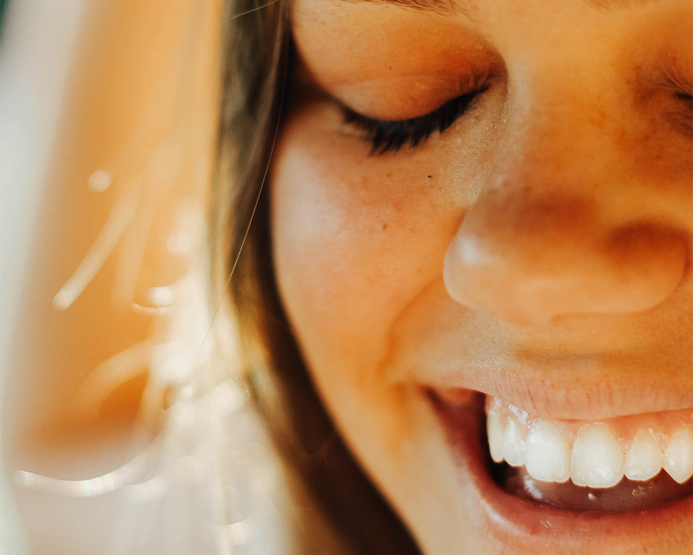 Unsere Produkte sind für ihre Wirksamkeit und Benutzerfreundlichkeit bekannt. Unser Bleaching-Gel, das auch unter dem Namen v34 color corrector bekannt ist, wird Sie mit seinen Ergebnissen beeindrucken.